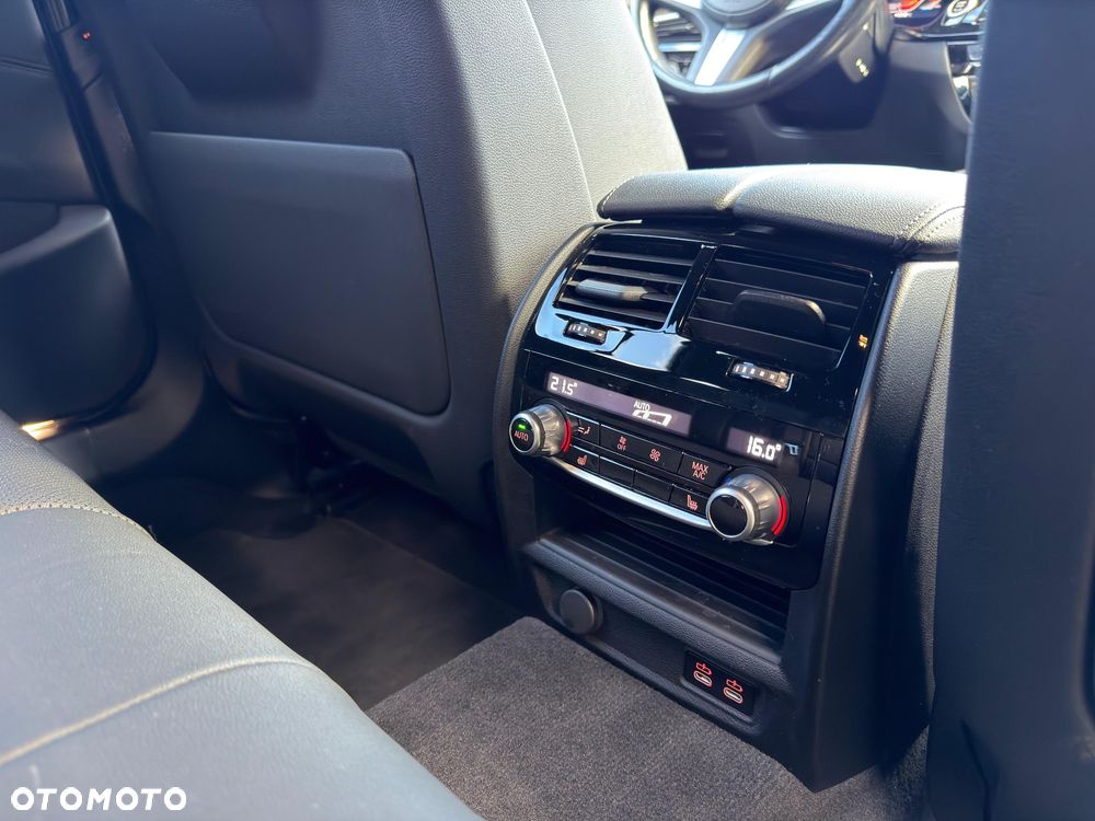 BMW Seria 5 520d M Sport sport - 26