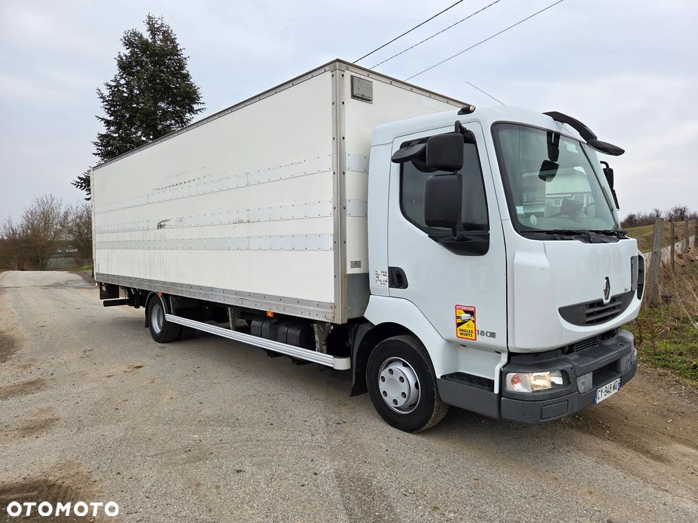 Renault Midlum 220 Atego Scania - 19