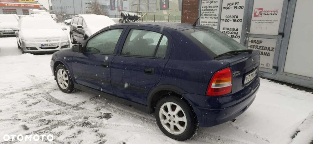 Opel Astra - 2