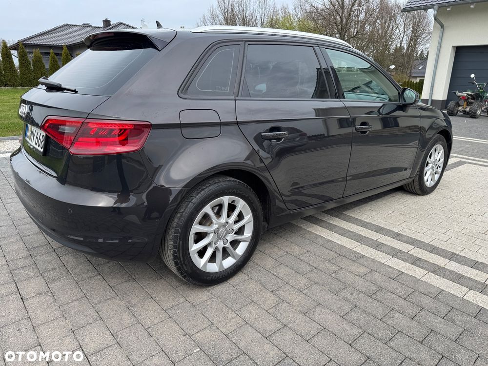 Audi A3 Sportback - 12