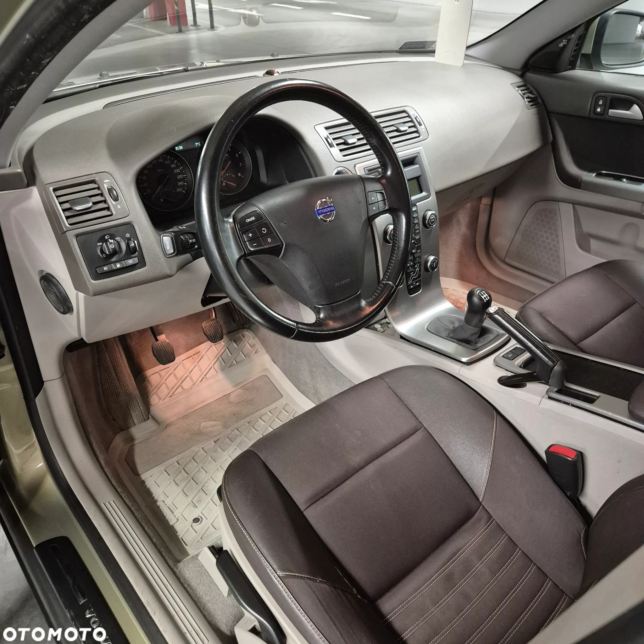 Volvo S40 2.0 Momentum - 25