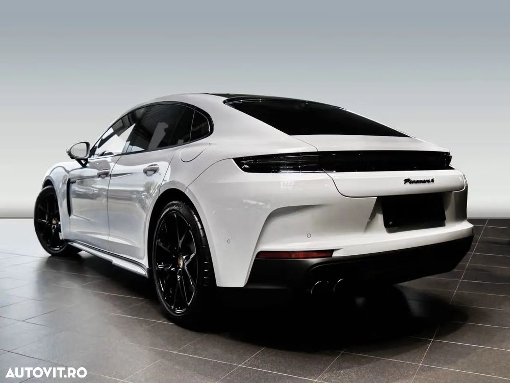 Porsche Panamera 4 E-Hybrid - 3