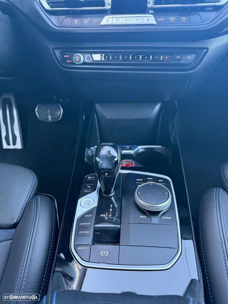 BMW 118 d Pack Desportivo M - 14