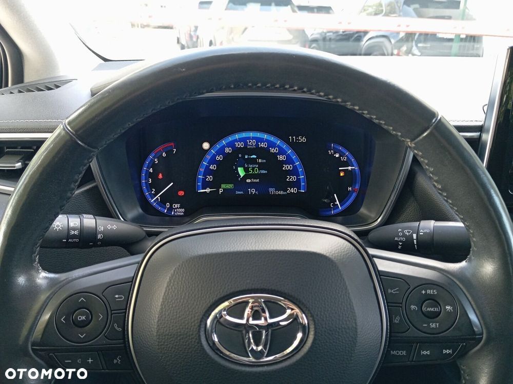Toyota Corolla 1.8 Hybrid Executive - 16