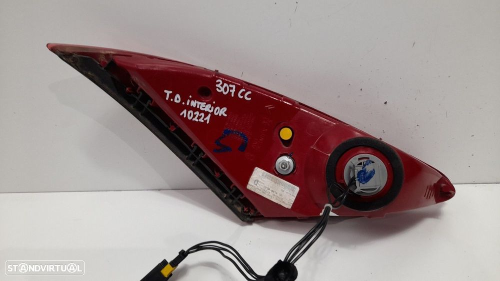 FAROLIM TRASEIRO DIREITO INTERIOR PEUGEOT 307 CC 2005 - 5