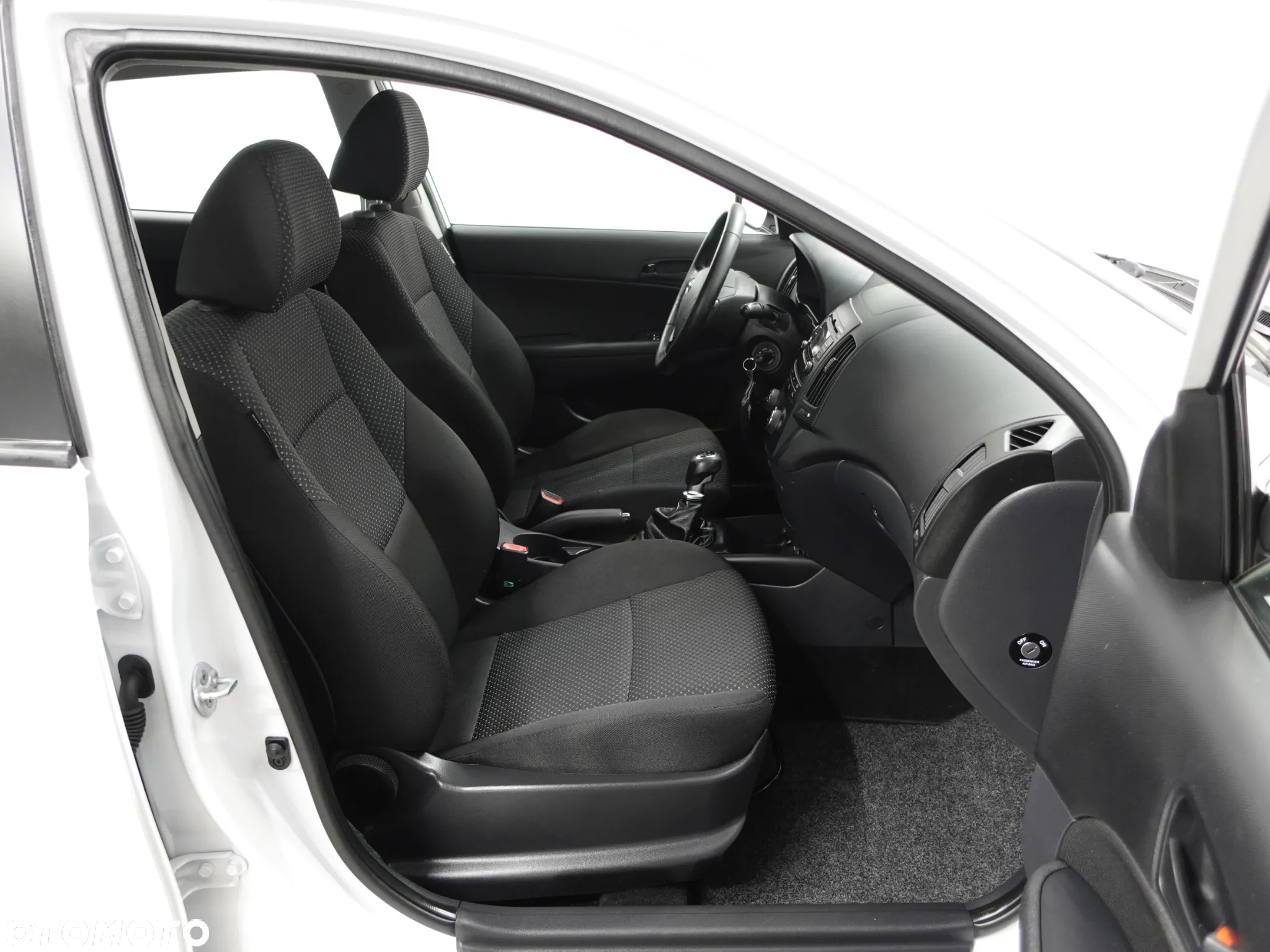 Hyundai i30 1.4 Edition Plus - 26