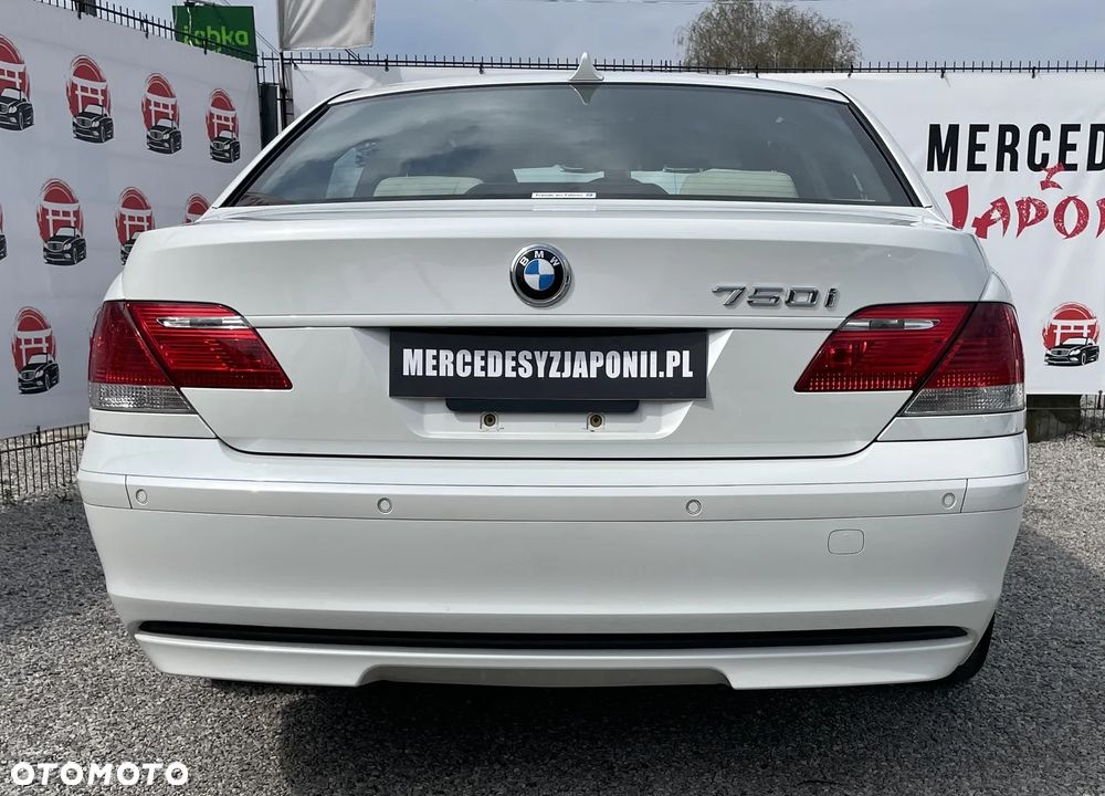 BMW Seria 7 750Li - 11