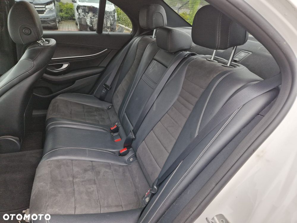 Mercedes-Benz Klasa E 220 d 4-Matic Business Edition 9G-TRONIC - 21