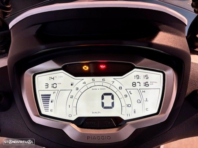 Piaggio Beverly 300 HPE - 7