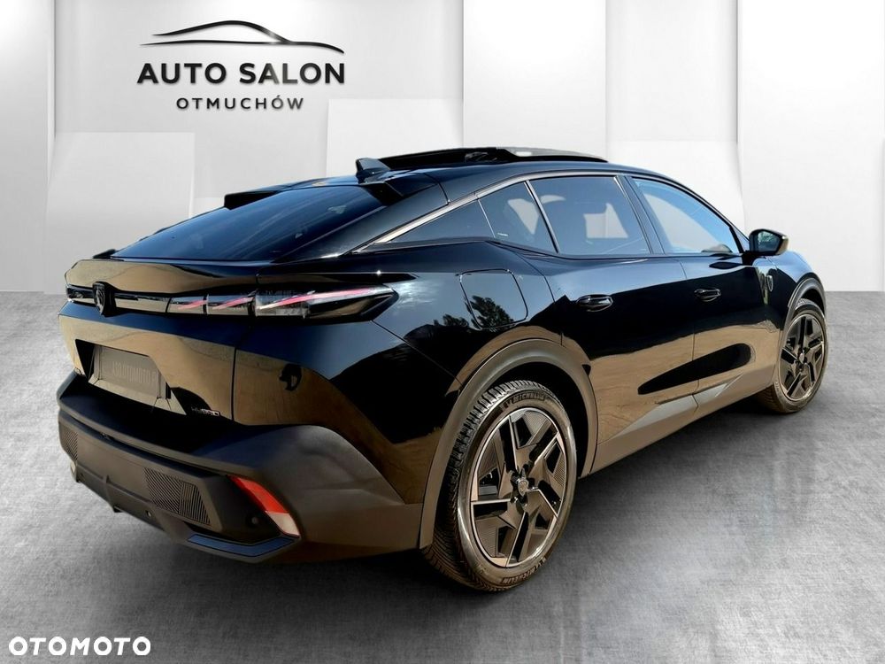 Peugeot 408 - 5