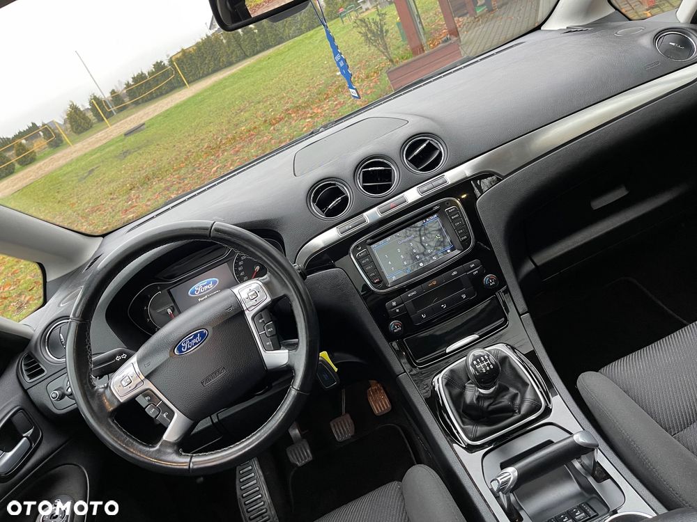 Ford S-Max 2.0 TDCi DPF Titanium - 17