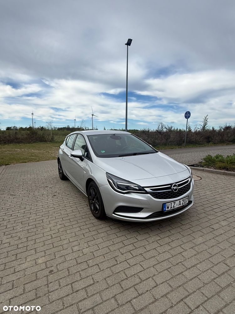 Opel Astra 1.6 CDTI Cosmo - 2