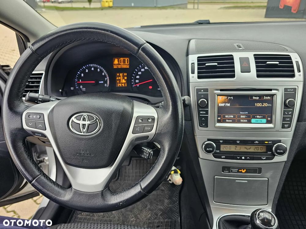 Toyota Avensis Combi 1.6 Comfort - 7