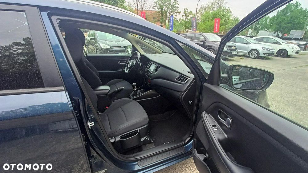 Kia Carens 1.7 CRDi L 7os - 28