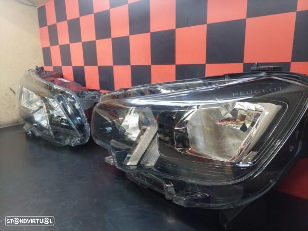 Conjunto Ópticas Peugeot Partner Caixa (K9) - 4