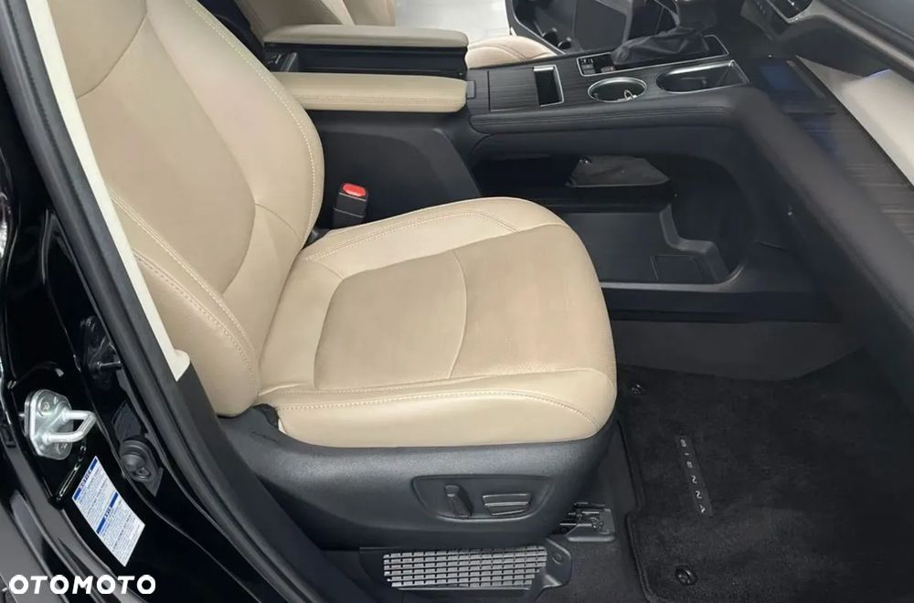 Toyota Sienna - 13