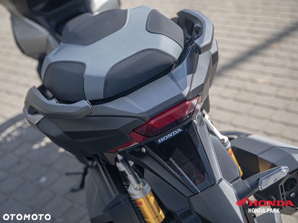 Honda ADV350 - 16