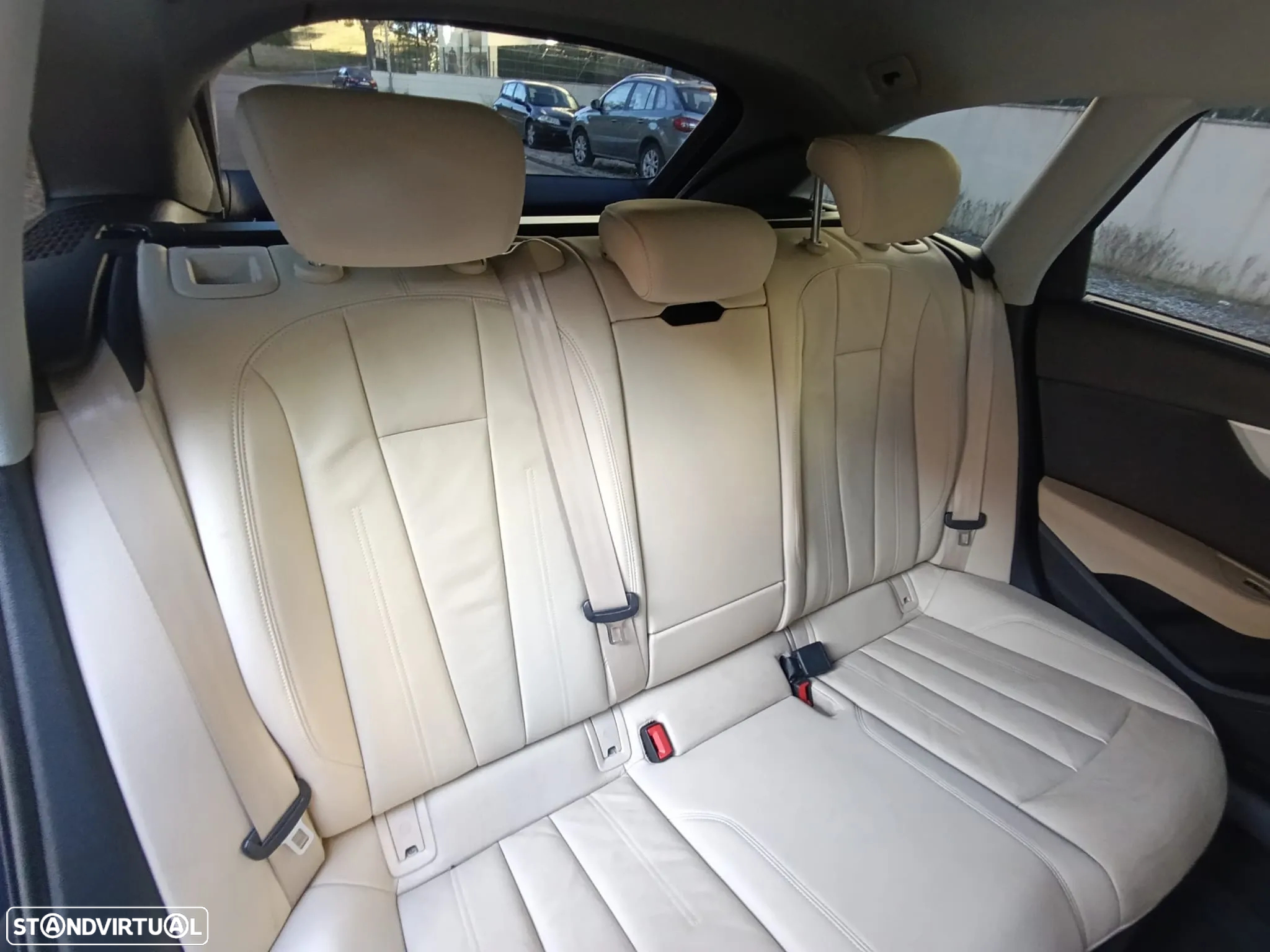Audi A4 Avant 2.0 TDI exclusive - 23