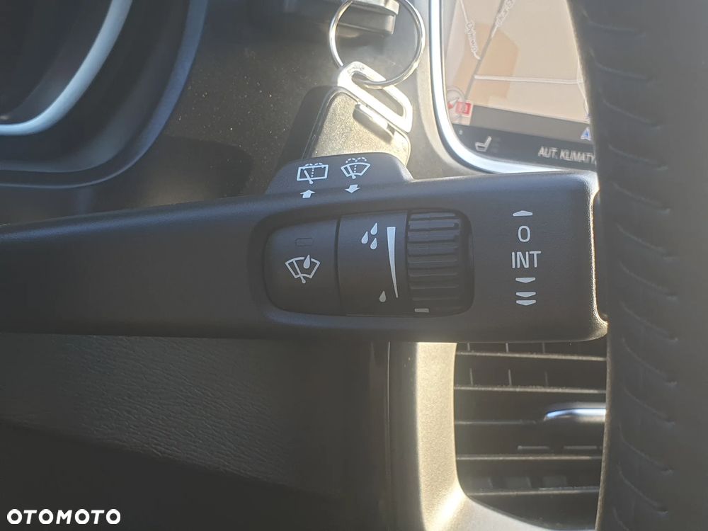 Volvo V40 T3 Drive-E Kinetic - 27