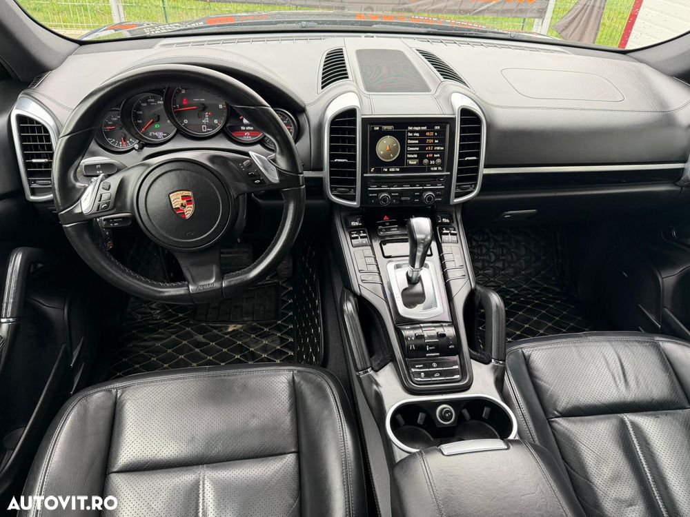 Porsche Cayenne Platinum Edition - 7