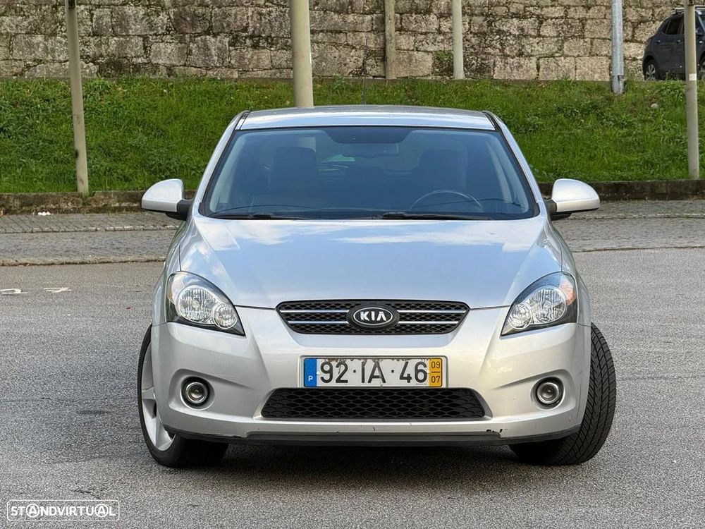 Kia Ceed S Coupé 1.6 CRDi EX - 2