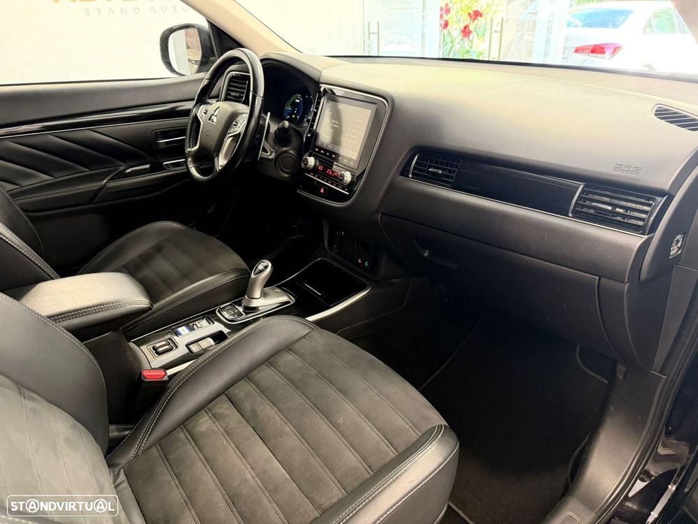 Mitsubishi Outlander 2.4 4WD Diamant - 10
