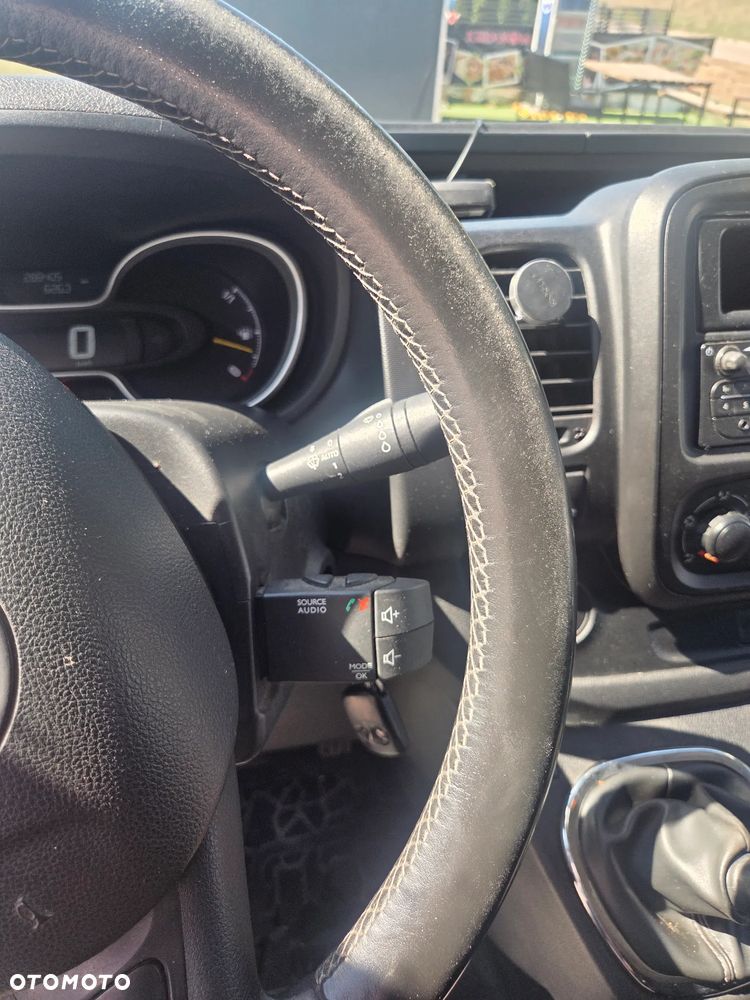Opel Vivaro - 14