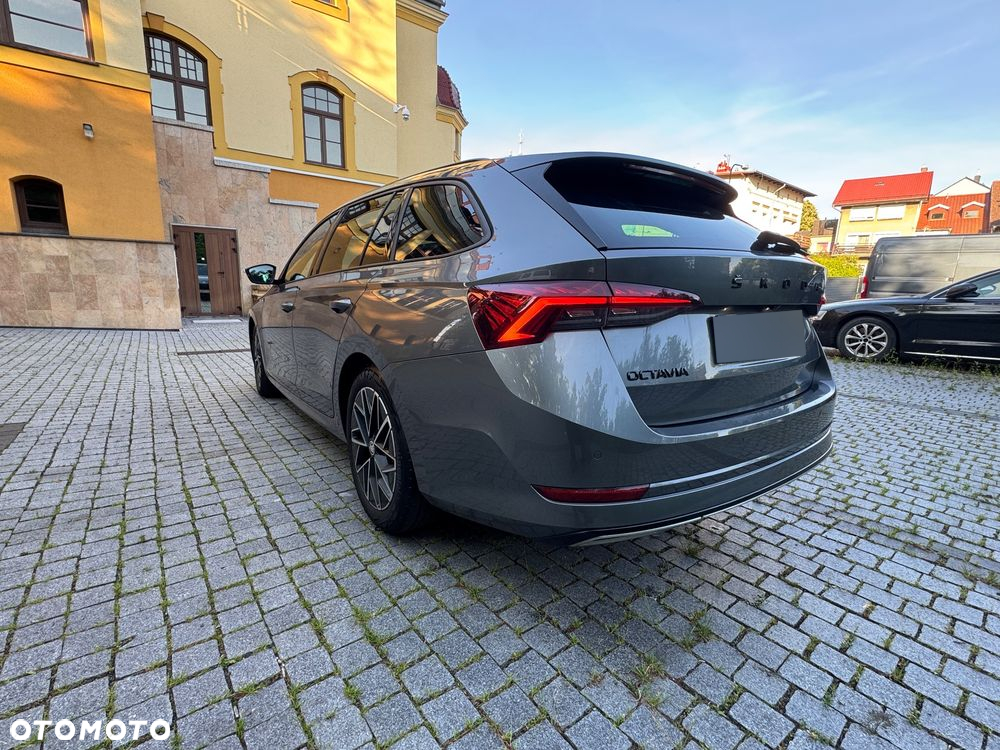 Skoda Octavia 1.5 TSI ACT Sportline - 7