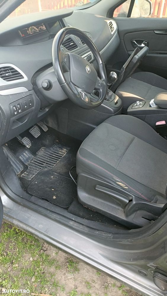 Renault Scenic - 3