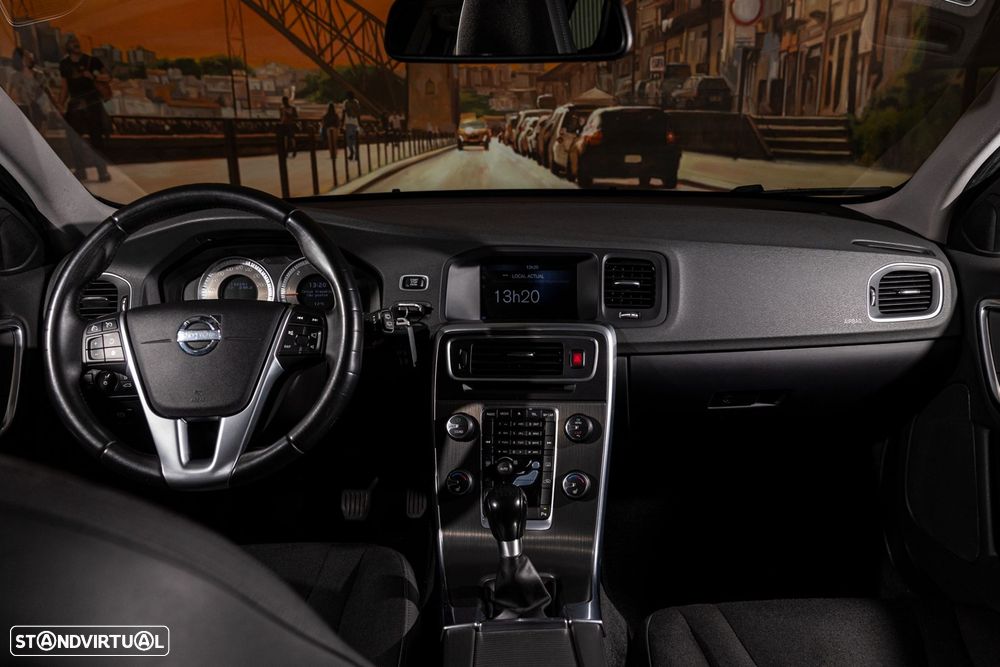 Volvo V60 2.0 D4 Kinetic - 11