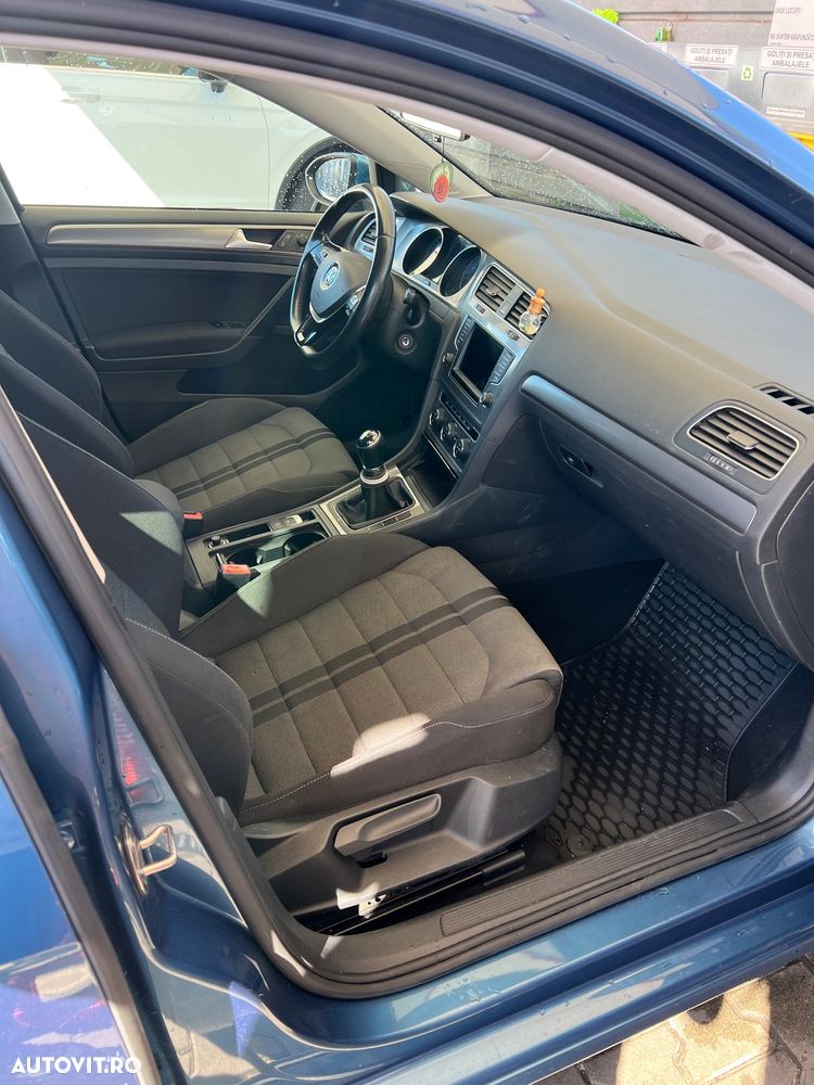 Volkswagen Golf 1.6 TDI BMT Comfortline - 8