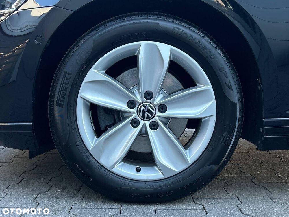 Volkswagen Passat 2.0 TSI Business DSG - 38