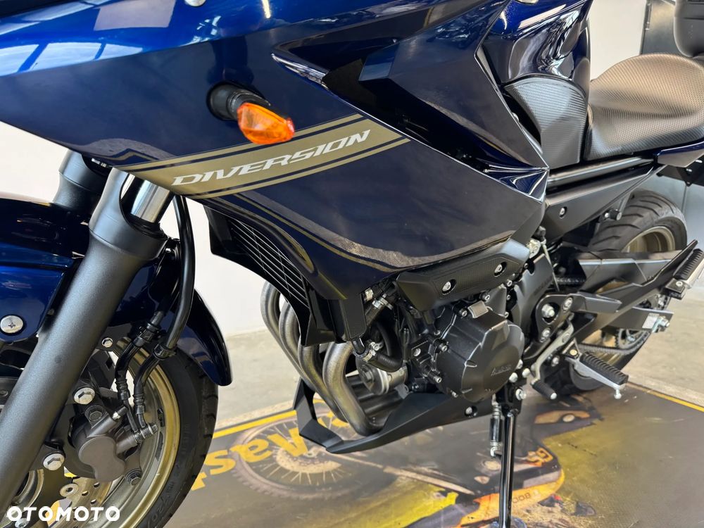 Yamaha XJ - 18