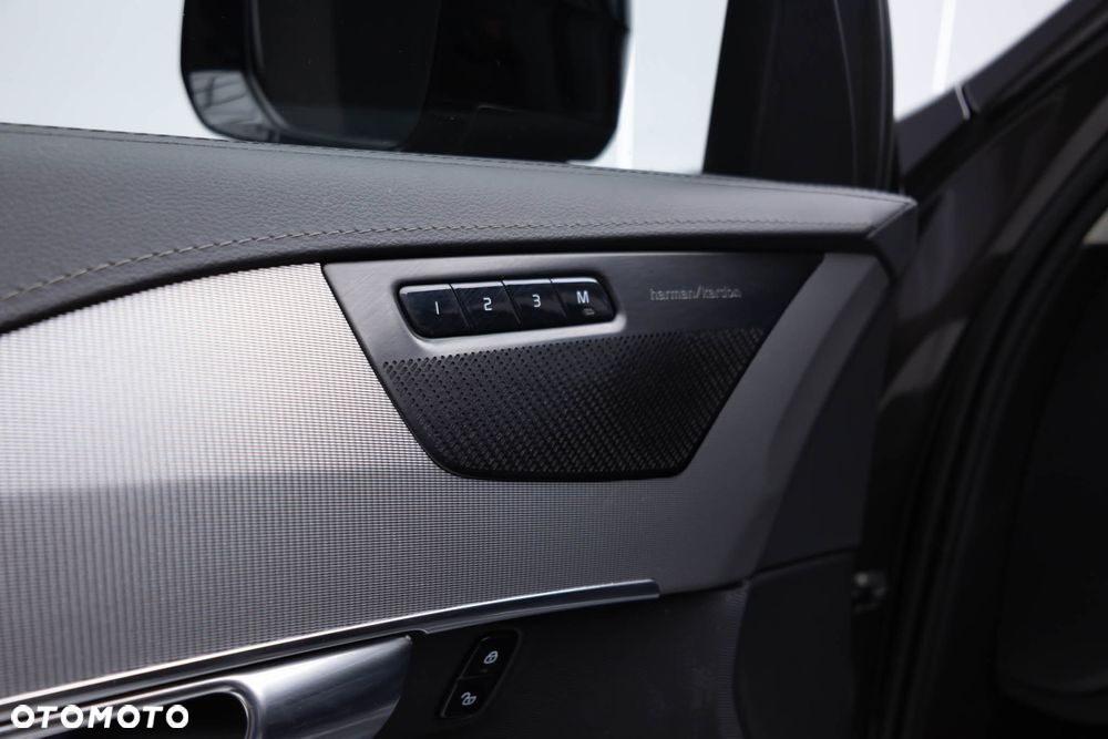 Volvo XC 90 B5 D AWD Ultimate Dark - 30