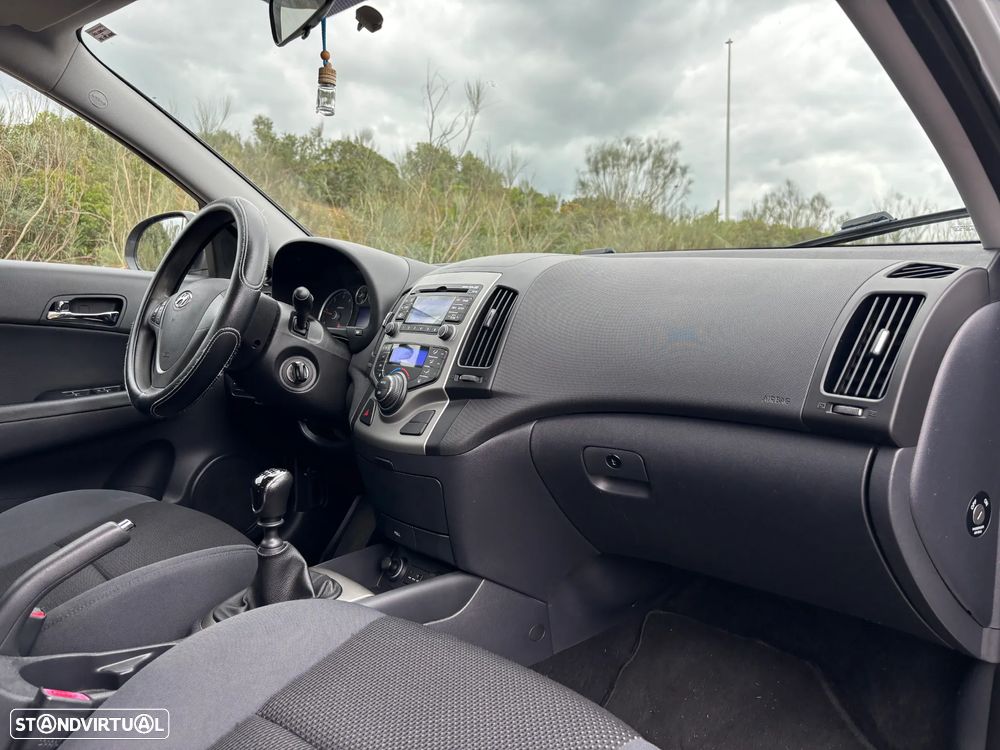 Hyundai i30 CW 1.6 CRDi STyle - 19