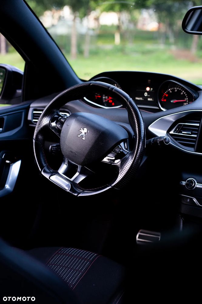 Peugeot 308 BlueHDi 130 EAT8 Stop & Start GT - 27