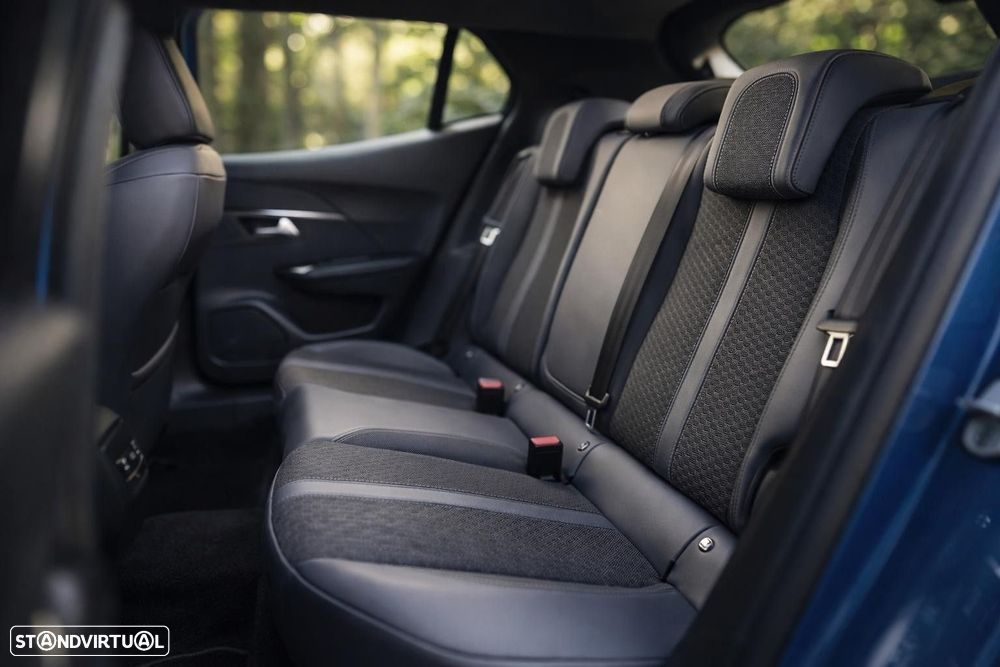 Peugeot e-2008 50 kWh Allure - 20