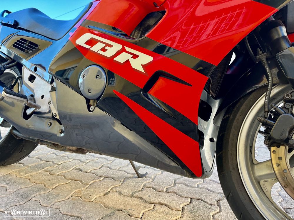 Honda CBR 1000 F - 19
