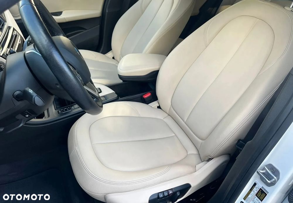 BMW X1 - 15