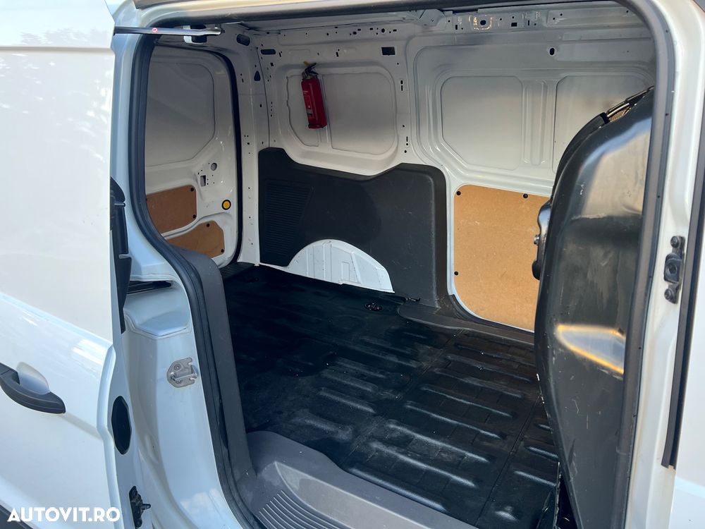 Ford Transit Connect - 11