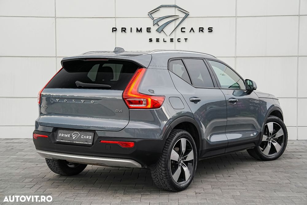 Volvo XC 40 B4 B DKG Momentum Pro - 4