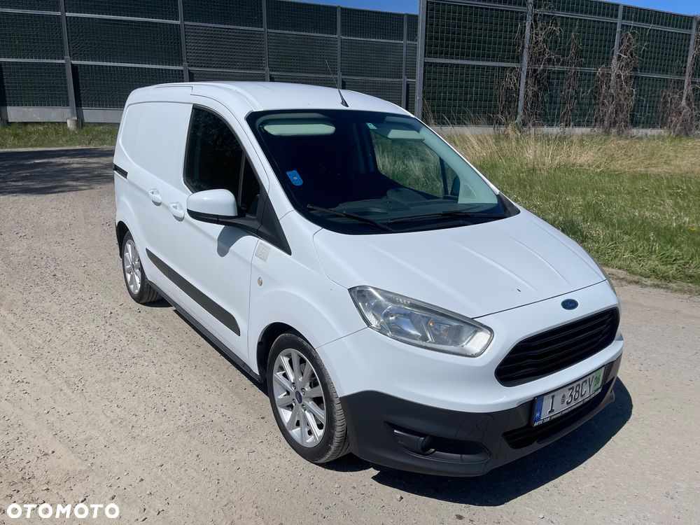 Ford Courier - 3