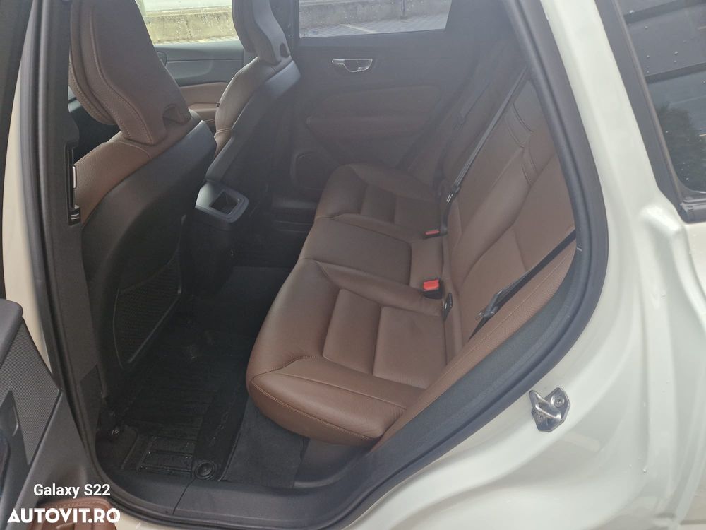 Volvo XC 60 D4 Momentum - 18