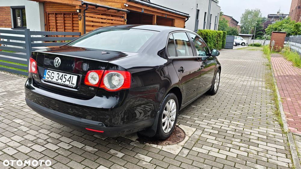 Volkswagen Jetta 1.4 TSI Comfortline - 9