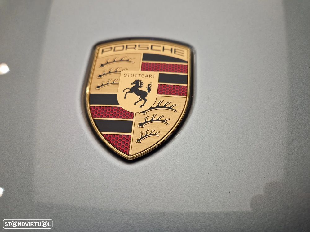 Porsche Taycan Standard - 39