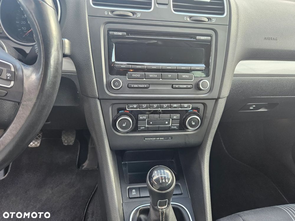Volkswagen Golf 1.2 TSI MATCH - 12