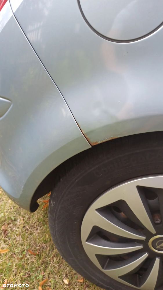 Opel Corsa 1.2 16V - 10