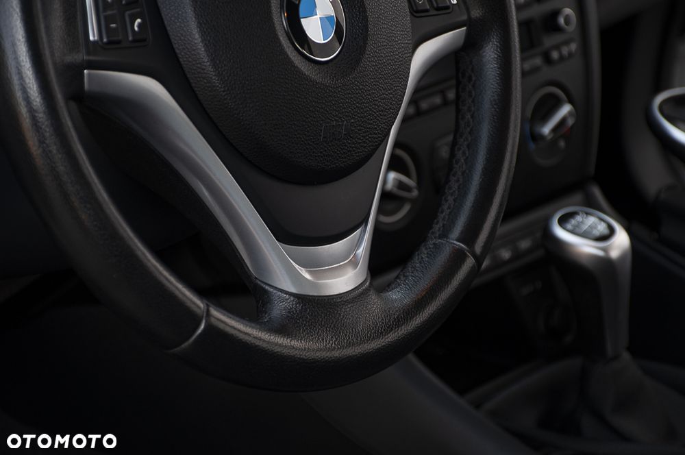 BMW X1 xDrive18d xLine - 37