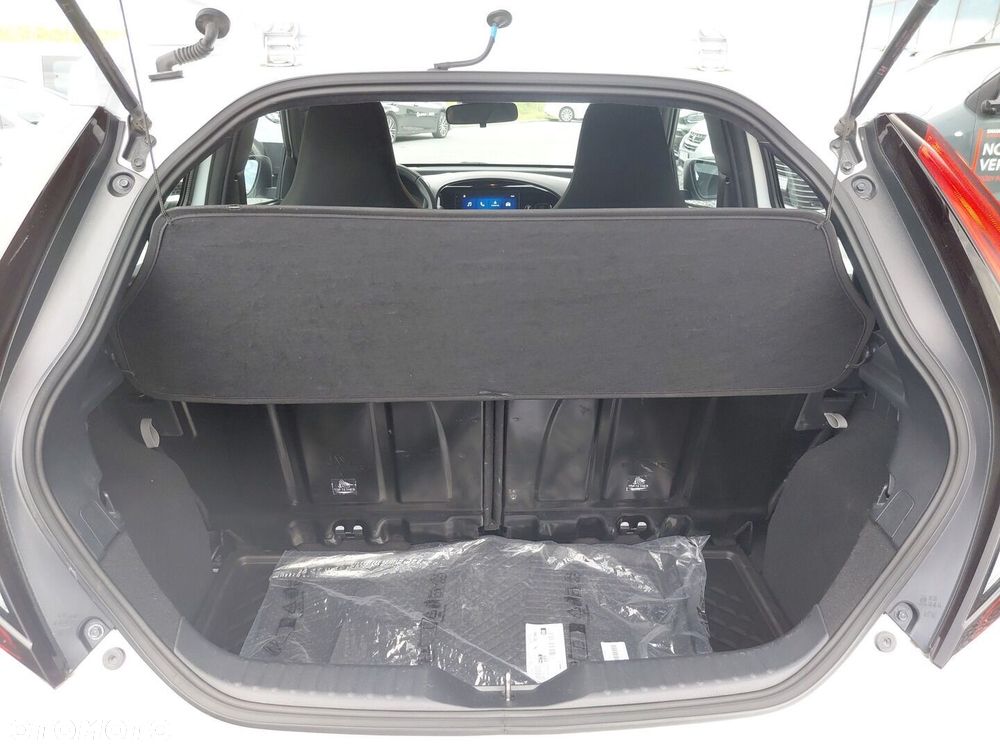 Toyota Aygo X - 11