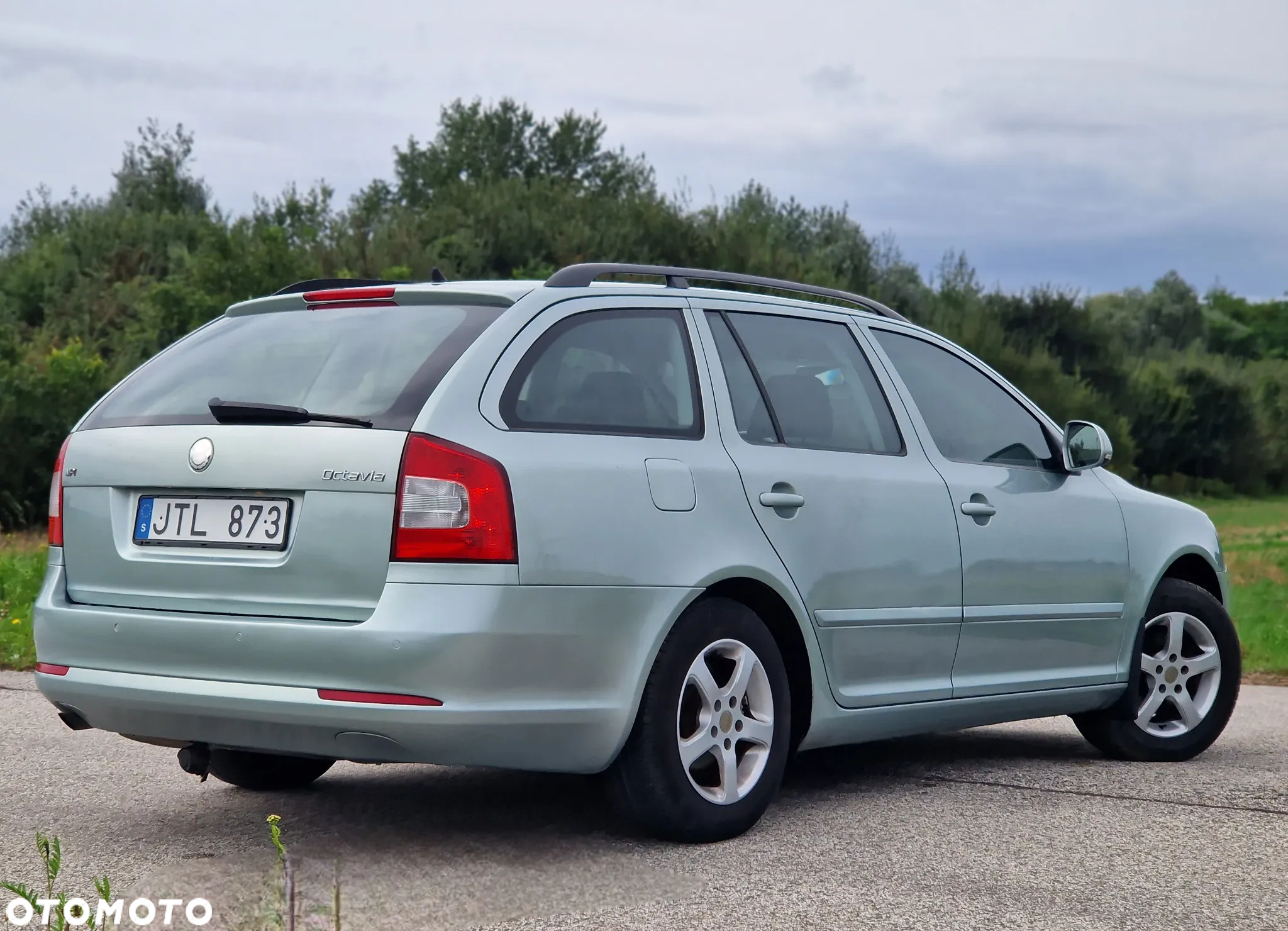 Skoda Octavia 1.6 - 13